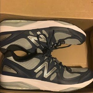 New balance shoes